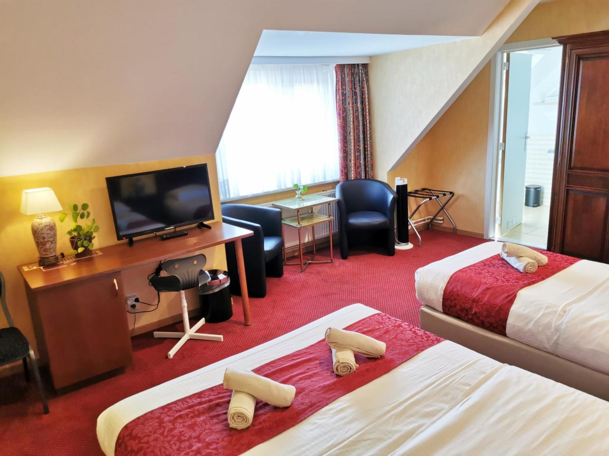 Hotel Cardiff Oostende Oda fotoğraf